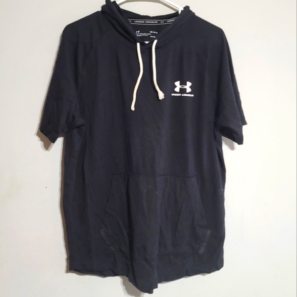 Under Armour Men's Shirt Size Medium Black Hoodie Tshirt Heat Gear Short Sleeves - Picture 1 of 3